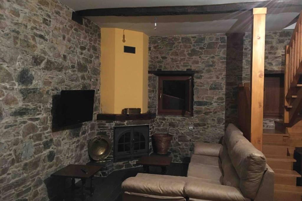 Casa del Poeta Villa Corullón Esterno foto